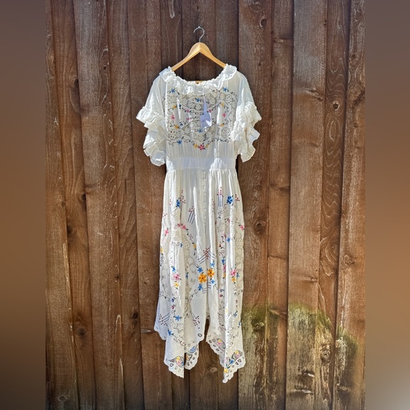 Fillyboo “Once Upon a Song” lace embroidered batwing dress, white, size M, NWT - Picture 3 of 13
